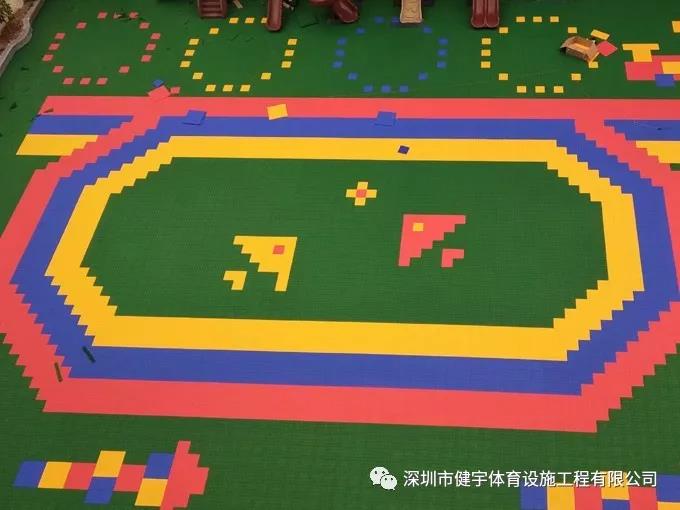幼兒園懸浮地板施工案例_深圳市懷德第二幼兒園操場(chǎng)更新工程